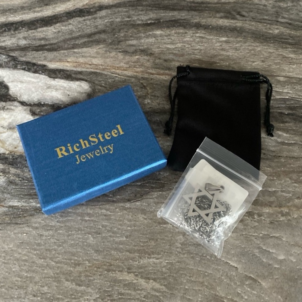 RichSteel Silver Star Necklace New